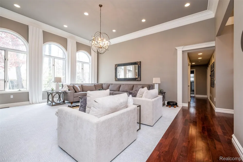53588 Oak Grove Shelby Charter Township, MI 48315