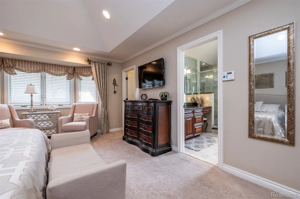 53588 Oak Grove Shelby Charter Township, MI 48315