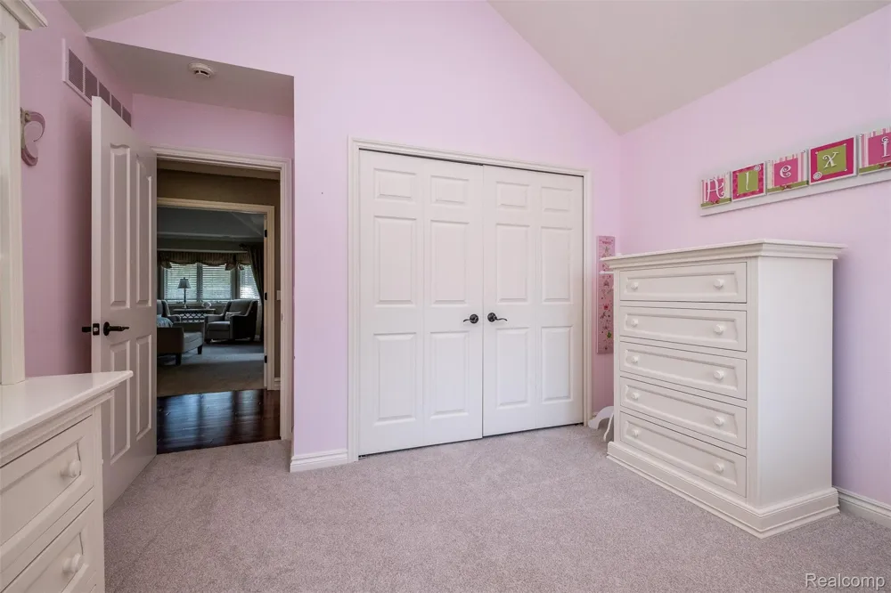 53588 Oak Grove Shelby Charter Township, MI 48315