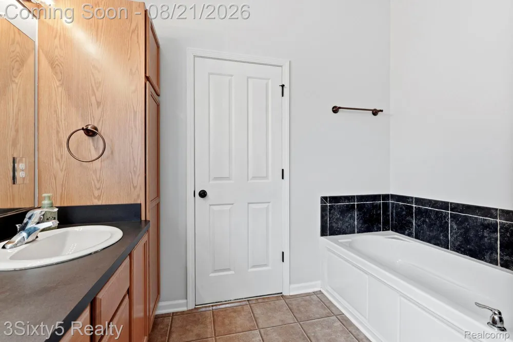 9224 Apple Cider Lane Berlin Charter Township, MI 48166