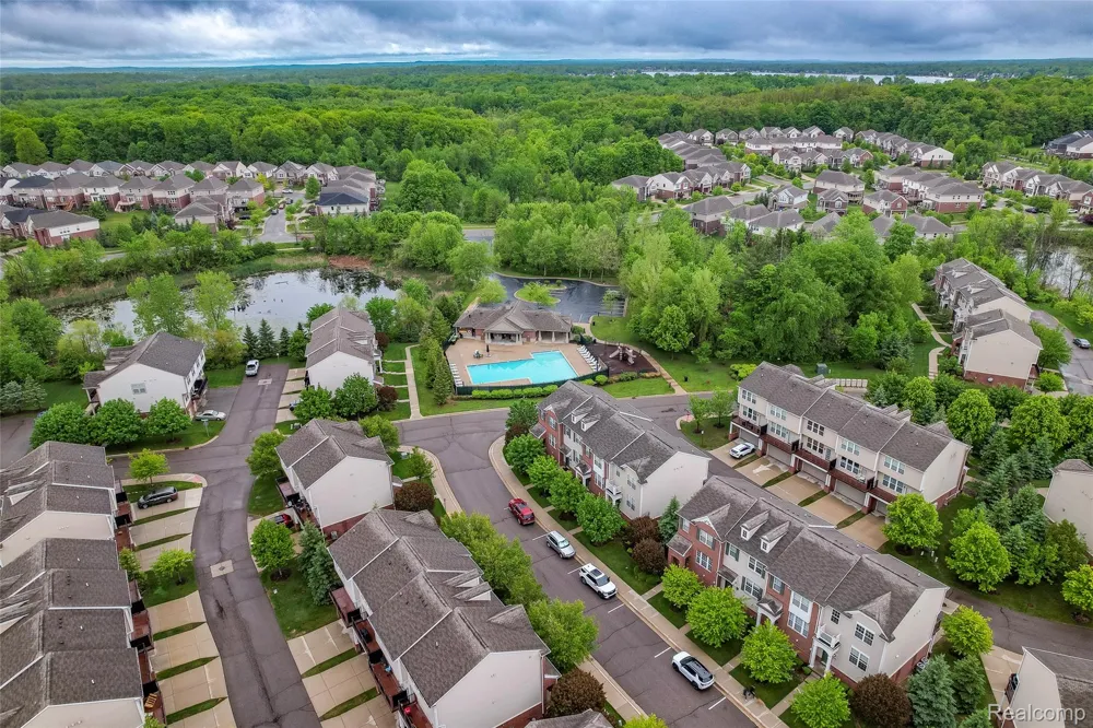 27974 Middleton Drive Novi City, MI 48377
