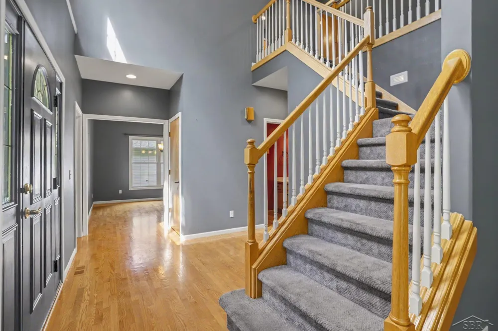 2514 Greenwich Cir Street Midland City, MI 48642