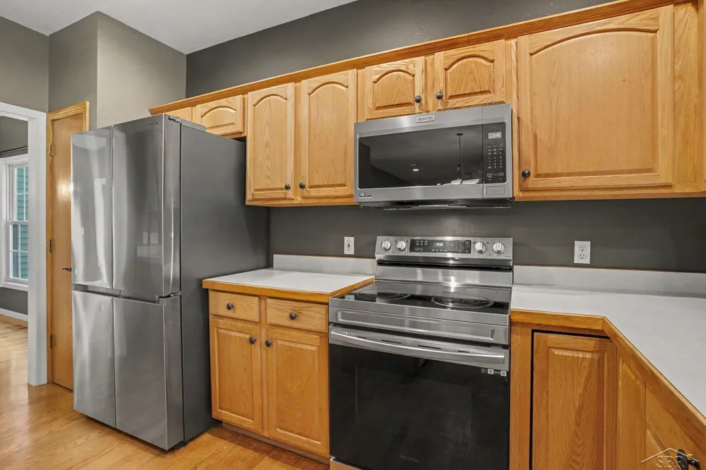 2514 Greenwich Cir Street Midland City, MI 48642