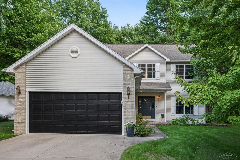 2514 Greenwich Cir Street Midland City, MI 48642