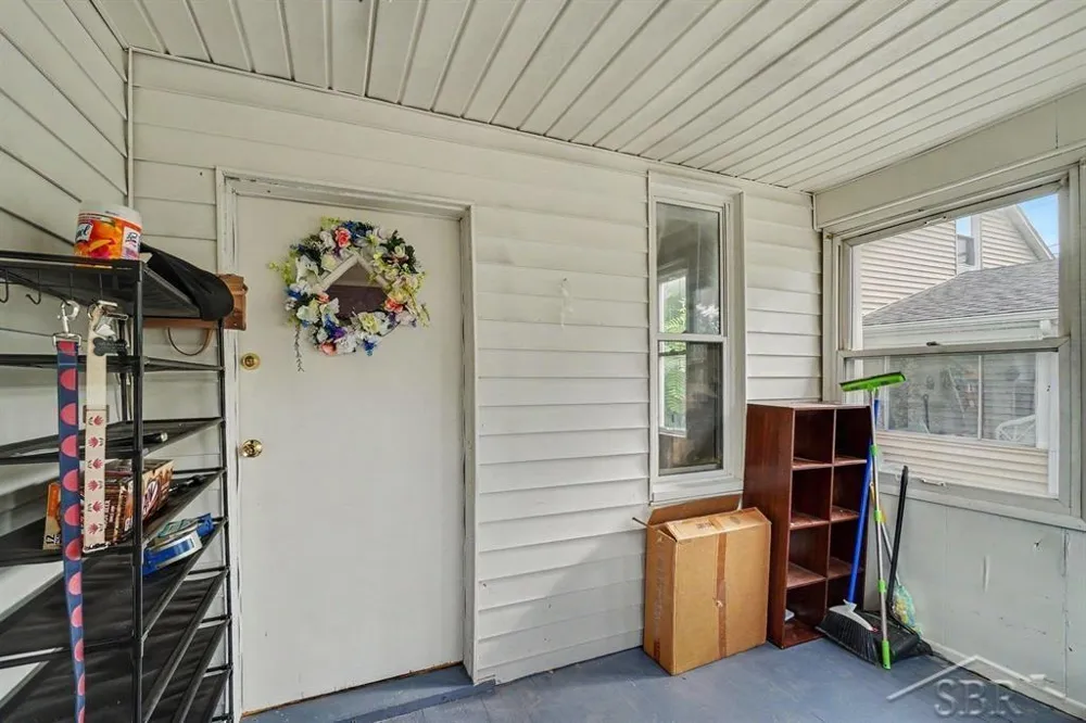 817 17th Street Bay City City, MI 48708