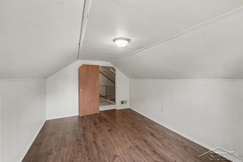 817 17th Street Bay City City, MI 48708