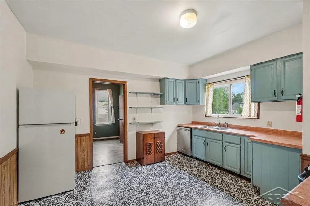 817 17th Street Bay City City, MI 48708