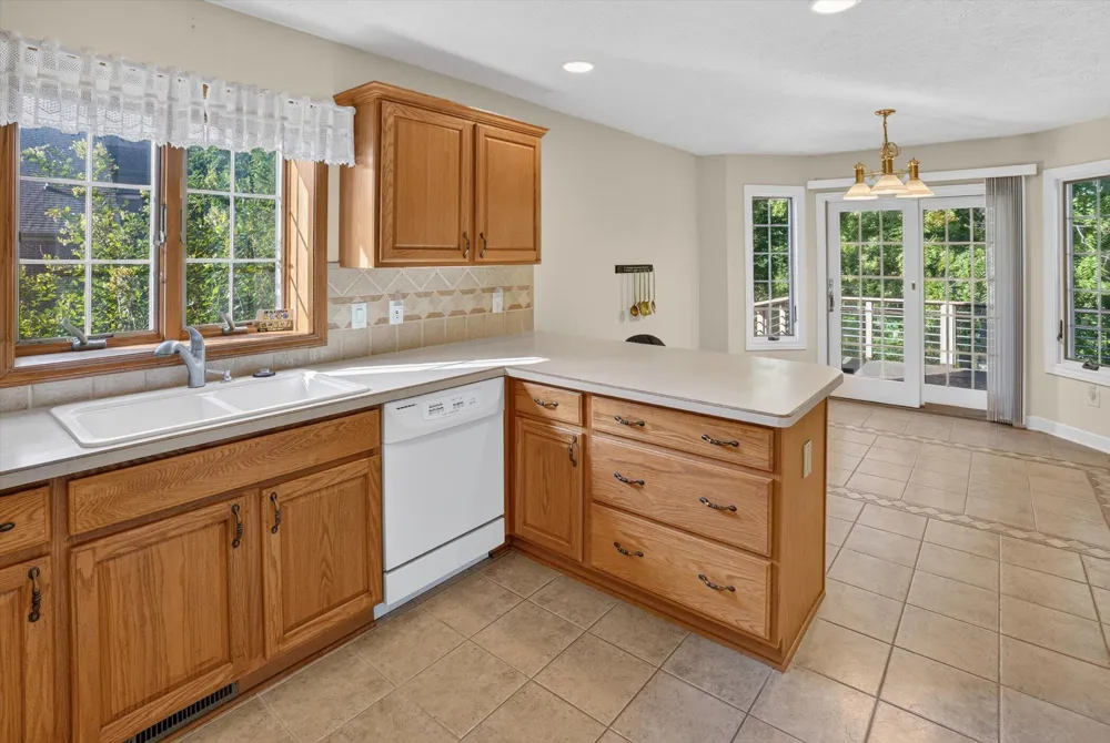 4729 Dimond Way Windsor Charter Township, MI 48821
