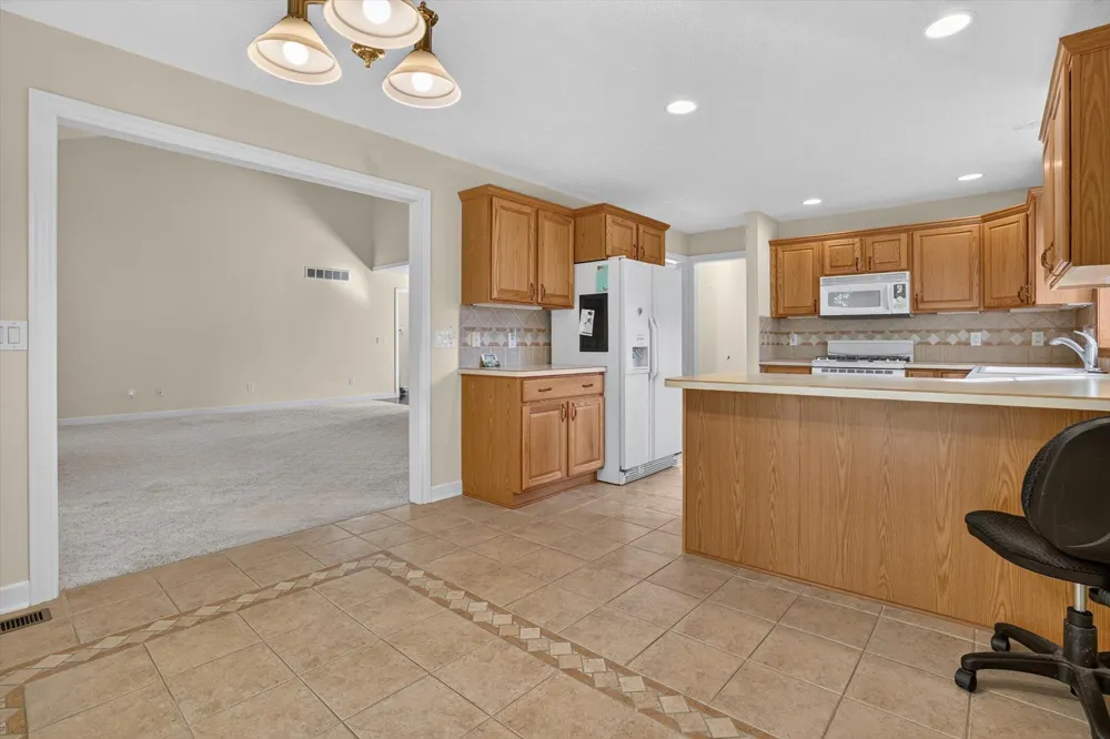 4729 Dimond Way Windsor Charter Township, MI 48821