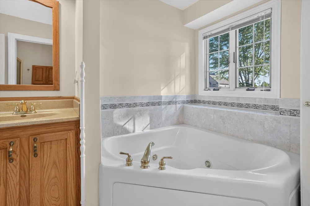 4729 Dimond Way Windsor Charter Township, MI 48821