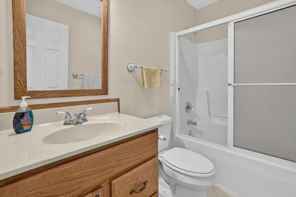 4729 Dimond Way Windsor Charter Township, MI 48821