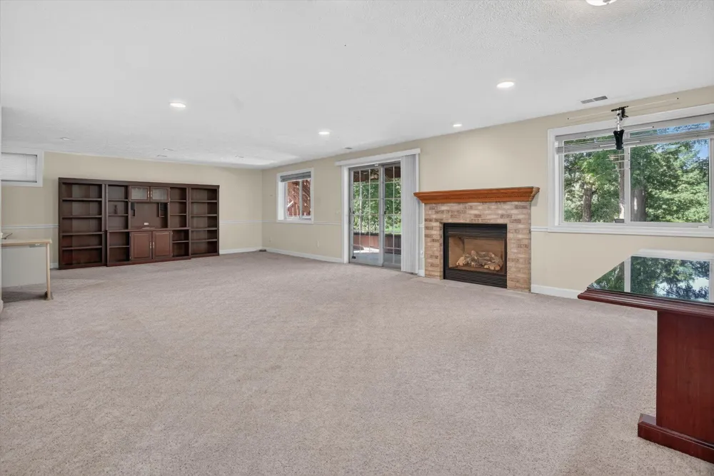 4729 Dimond Way Windsor Charter Township, MI 48821