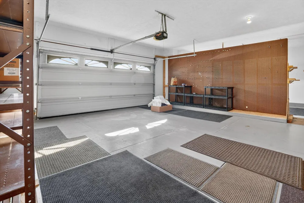 4729 Dimond Way Windsor Charter Township, MI 48821