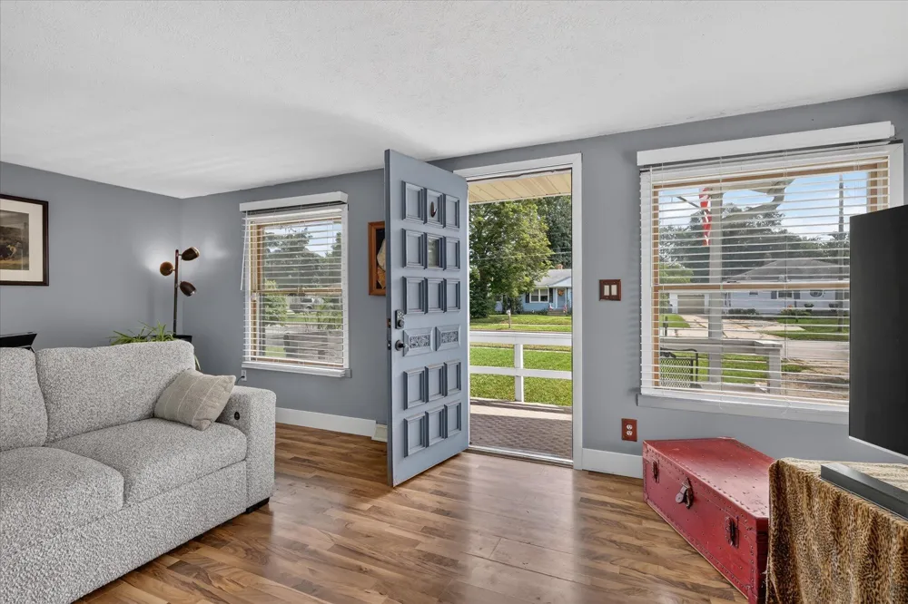 3519 Raven Avenue SW Wyoming City, MI 49509