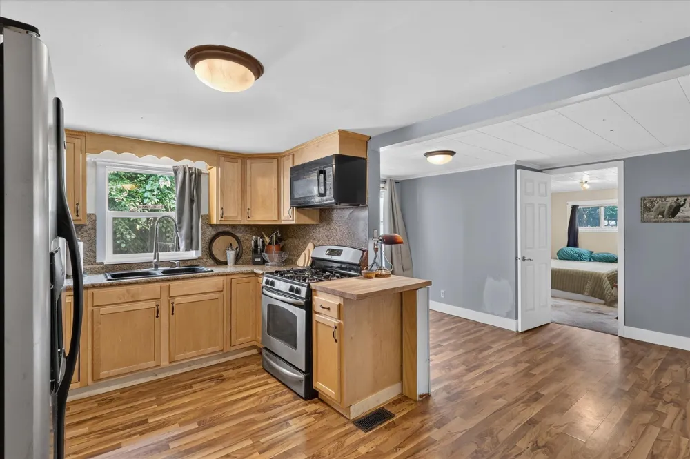 3519 Raven Avenue SW Wyoming City, MI 49509