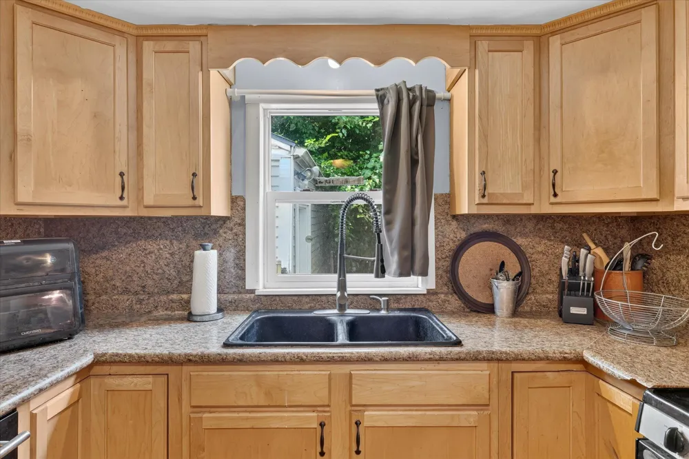 3519 Raven Avenue SW Wyoming City, MI 49509
