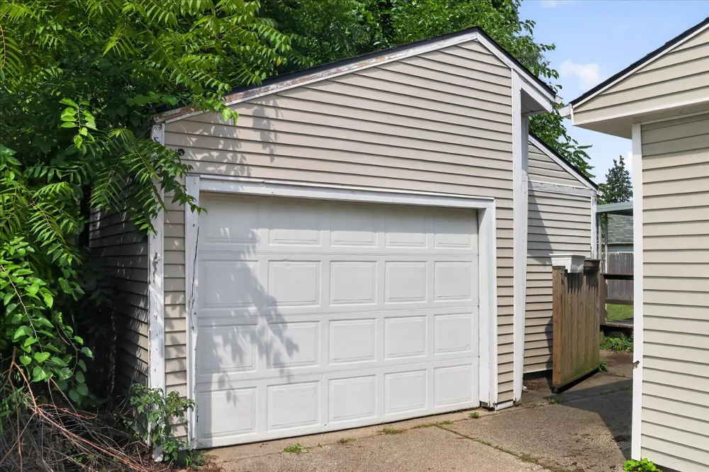 3519 Raven Avenue SW Wyoming City, MI 49509