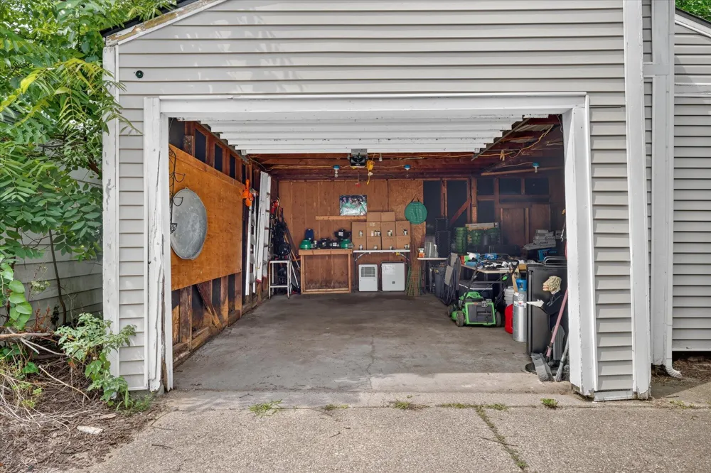 3519 Raven Avenue SW Wyoming City, MI 49509