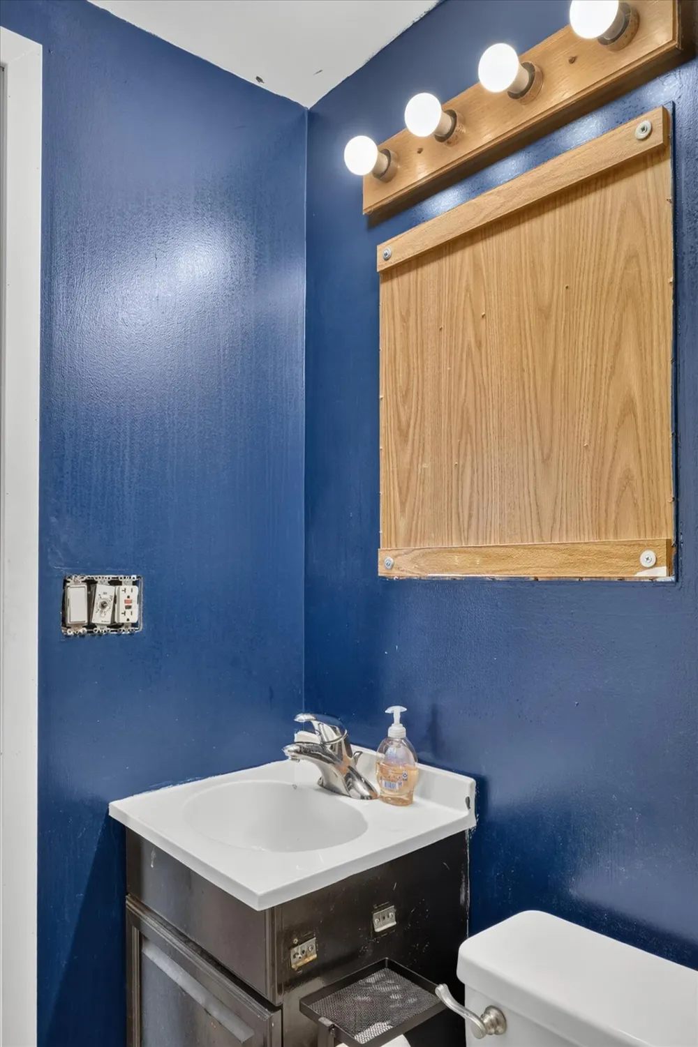 3519 Raven Avenue SW Wyoming City, MI 49509
