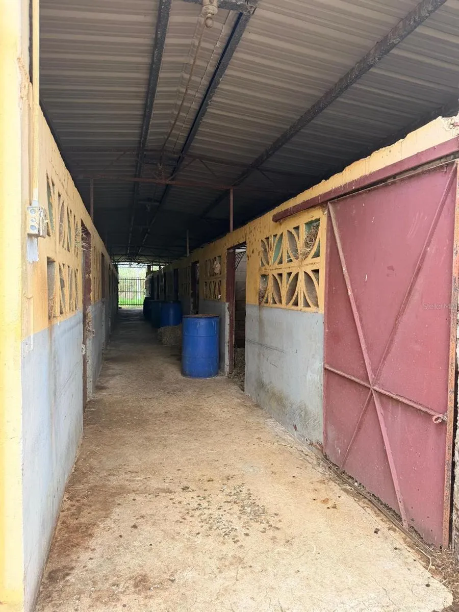 CARR 690 KM 3.2 BO SABANA HOYOS Vega Alta, PR 00692