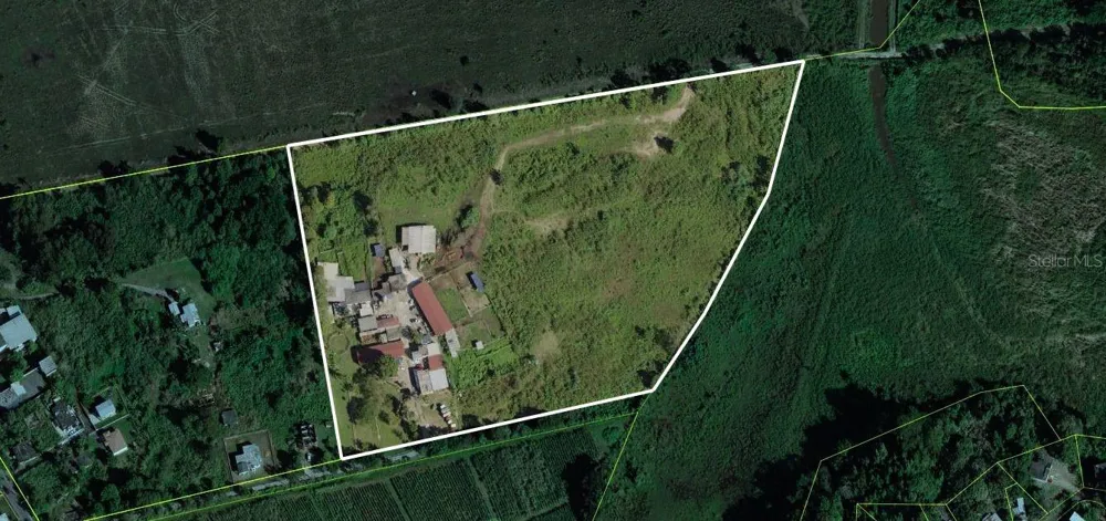 CARR 690 KM 3.2 BO SABANA HOYOS Vega Alta, PR 00692