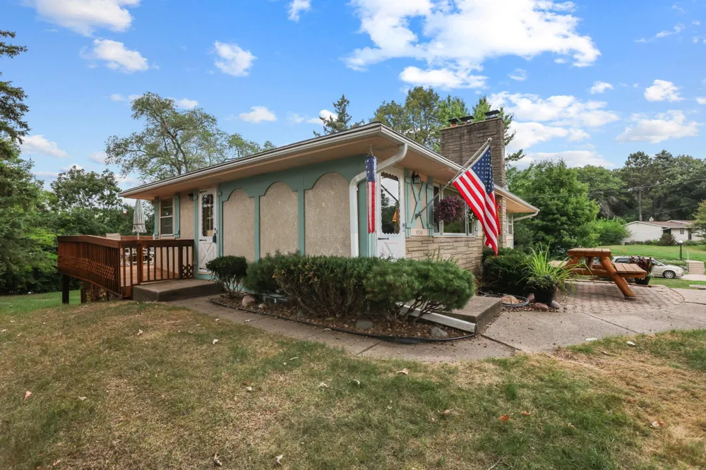 1933 Flandrau Street Maplewood, MN 55109