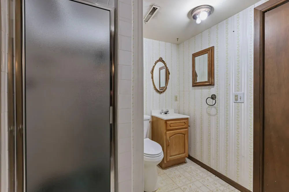 1933 Flandrau Street Maplewood, MN 55109