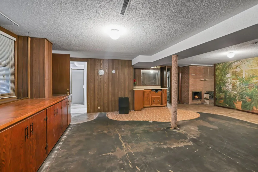 1933 Flandrau Street Maplewood, MN 55109