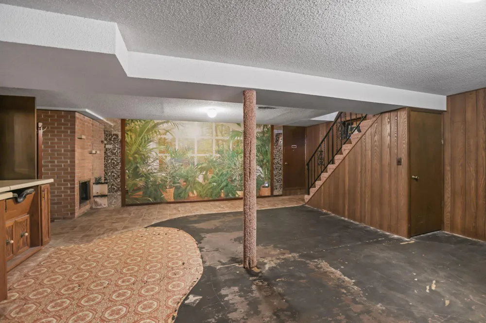 1933 Flandrau Street Maplewood, MN 55109