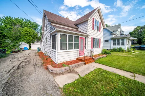 125 8th Avenue SE