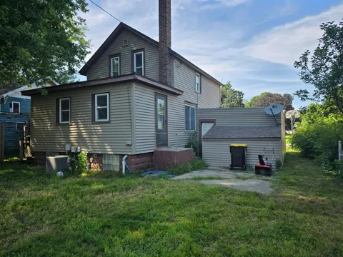 706 E 3rd Street