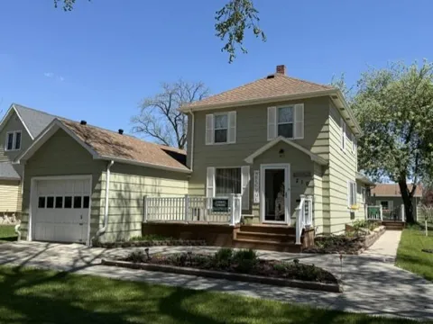 210 9th Street