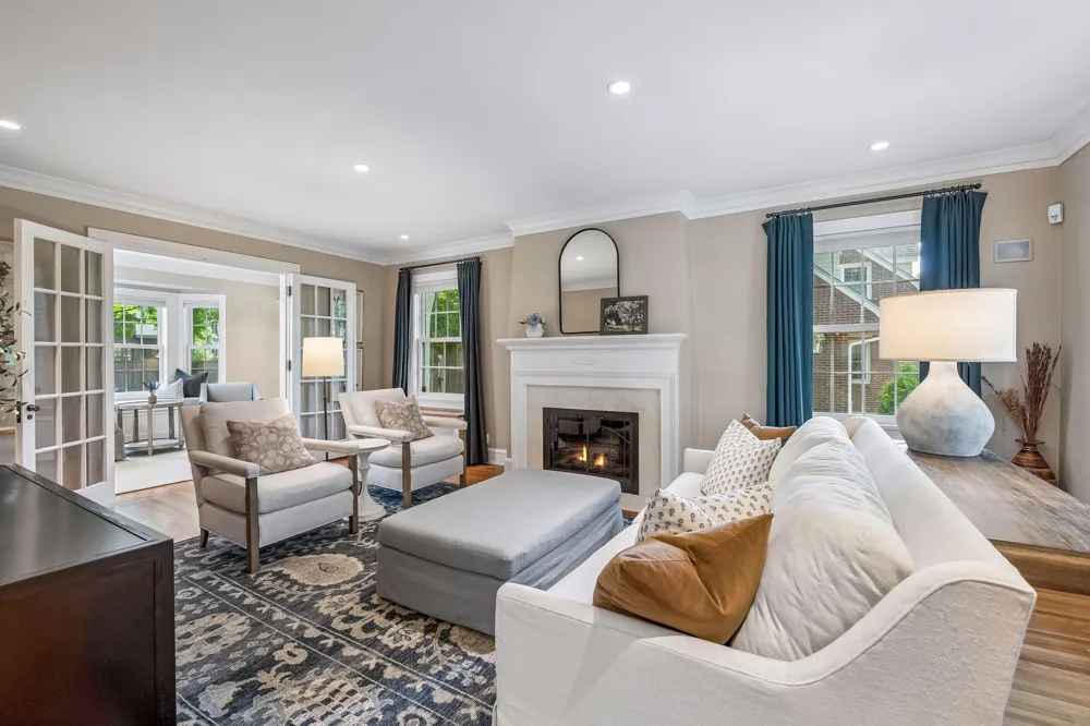 4517 Wooddale Avenue Edina, MN 55424