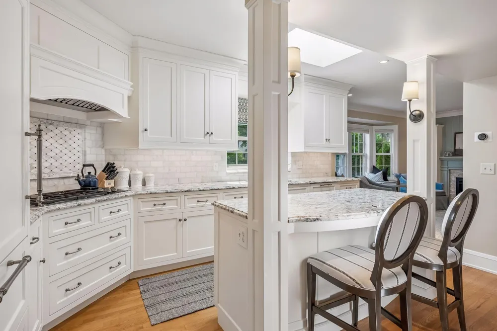 4517 Wooddale Avenue Edina, MN 55424