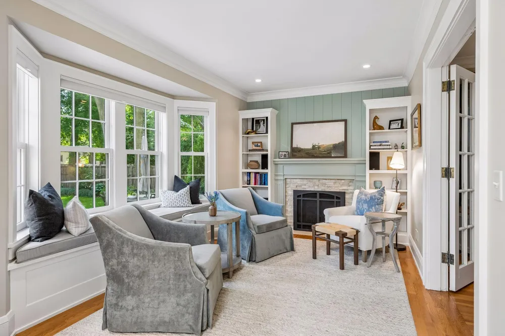 4517 Wooddale Avenue Edina, MN 55424