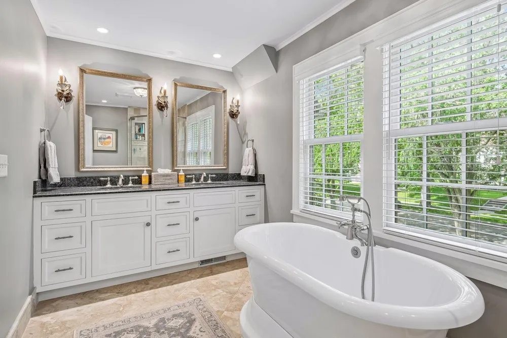 4517 Wooddale Avenue Edina, MN 55424