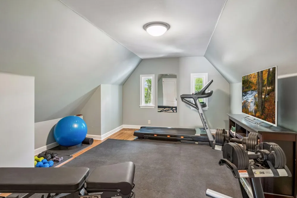 4517 Wooddale Avenue Edina, MN 55424