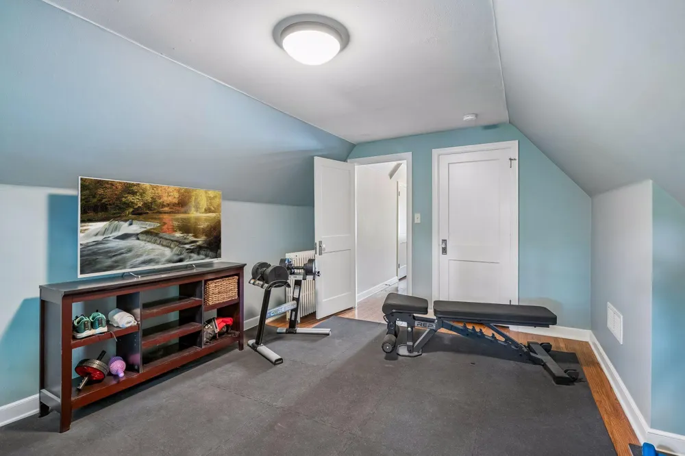 4517 Wooddale Avenue Edina, MN 55424