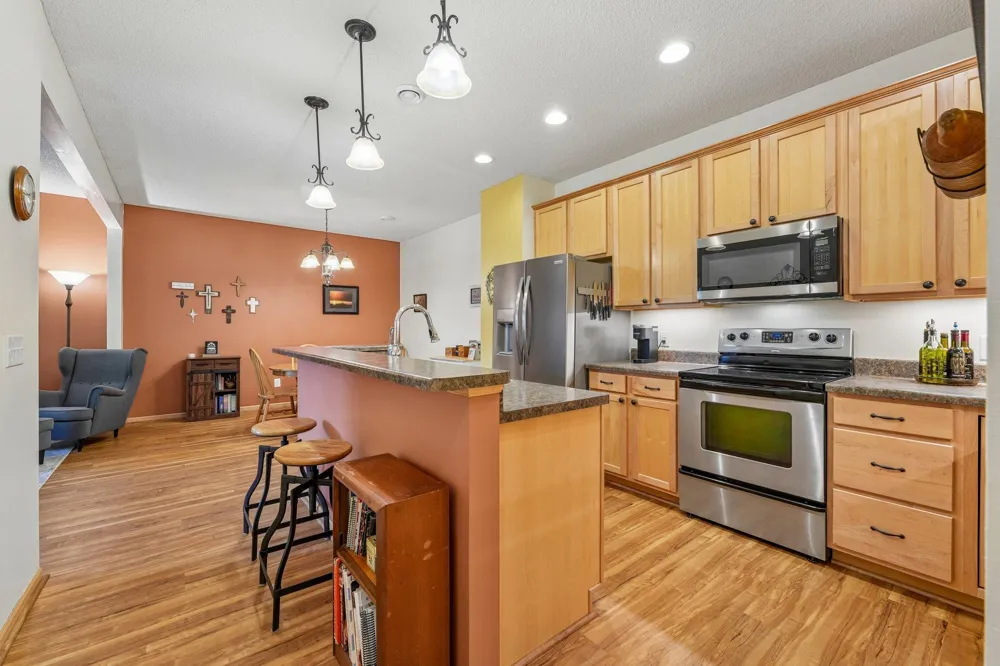15588 Emerald Drive #6 Hugo, MN 55038
