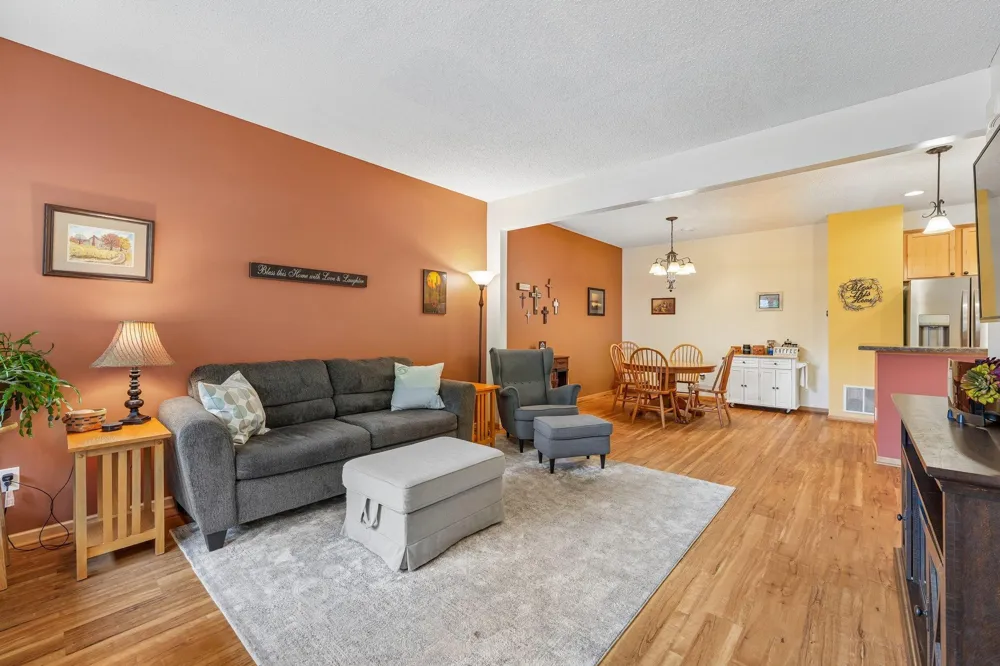 15588 Emerald Drive #6 Hugo, MN 55038