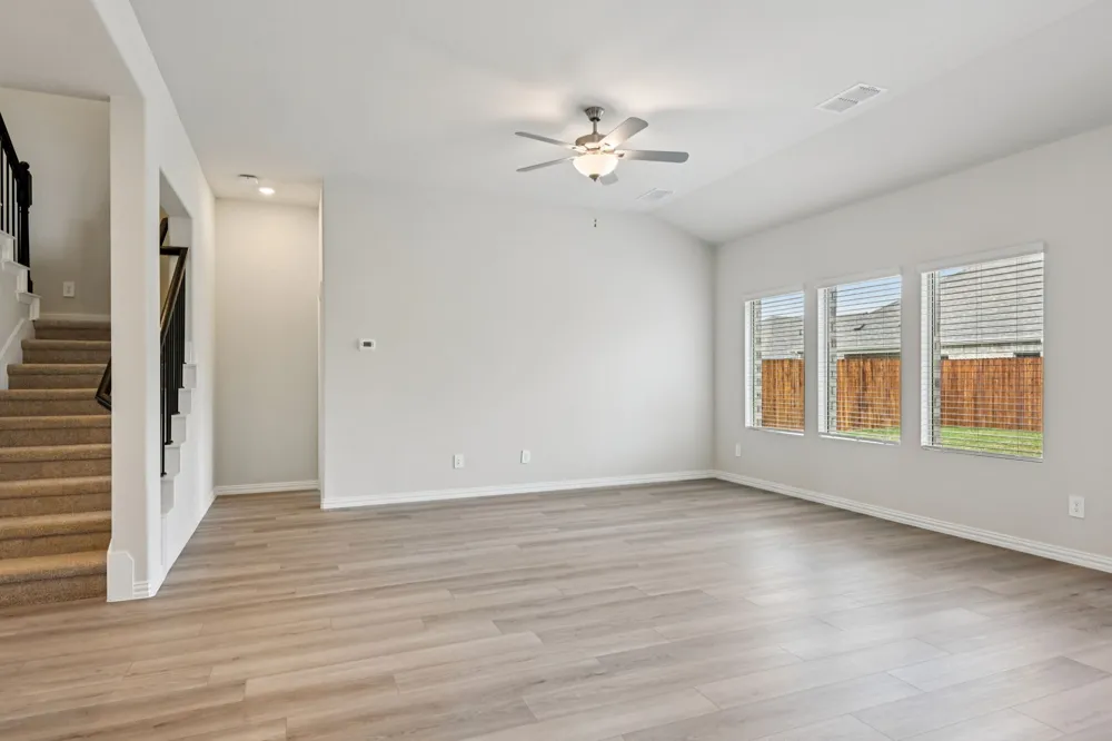2113 Longchamp Lane Seagoville, TX 75159
