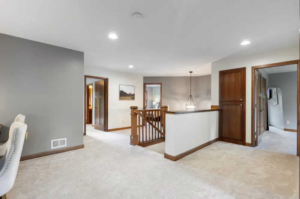 1752 Carriage Drive Victoria, MN 55386