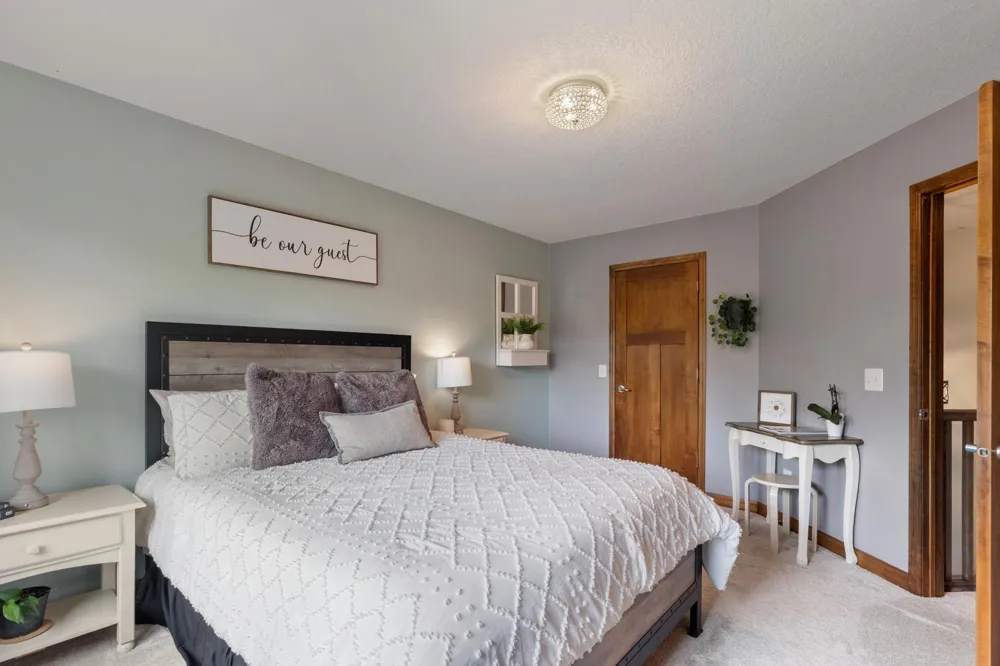 1752 Carriage Drive Victoria, MN 55386