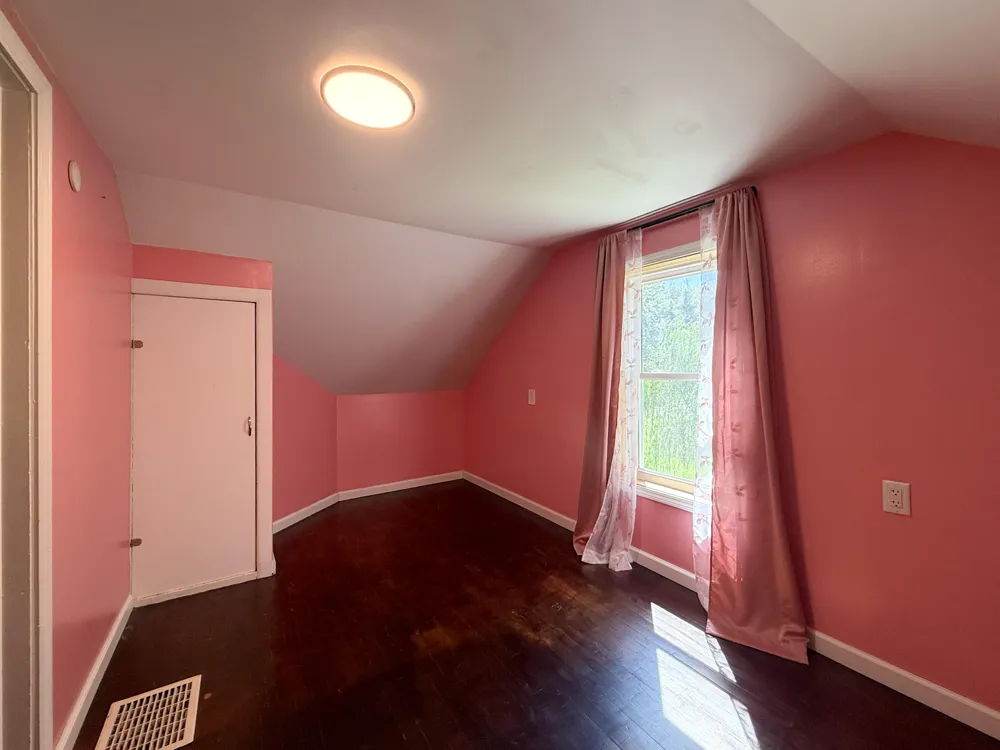 2661 E Empire Avenue Benton Harbor, MI 49022