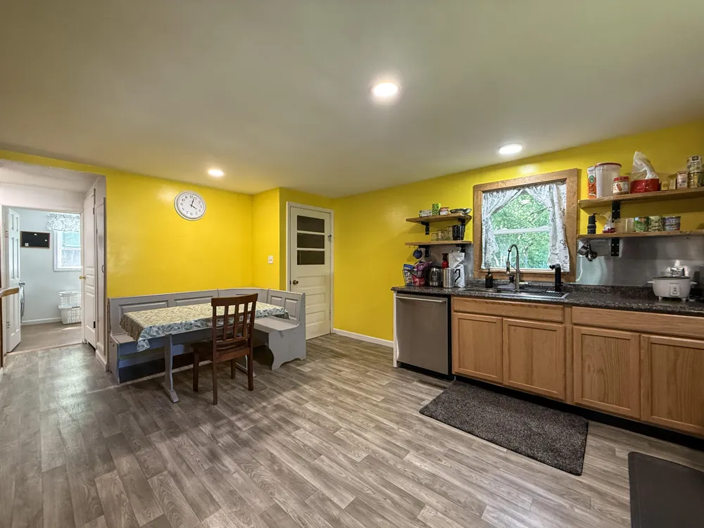 2661 E Empire Avenue Benton Harbor, MI 49022