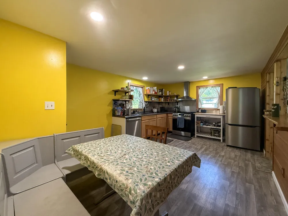 2661 E Empire Avenue Benton Harbor, MI 49022