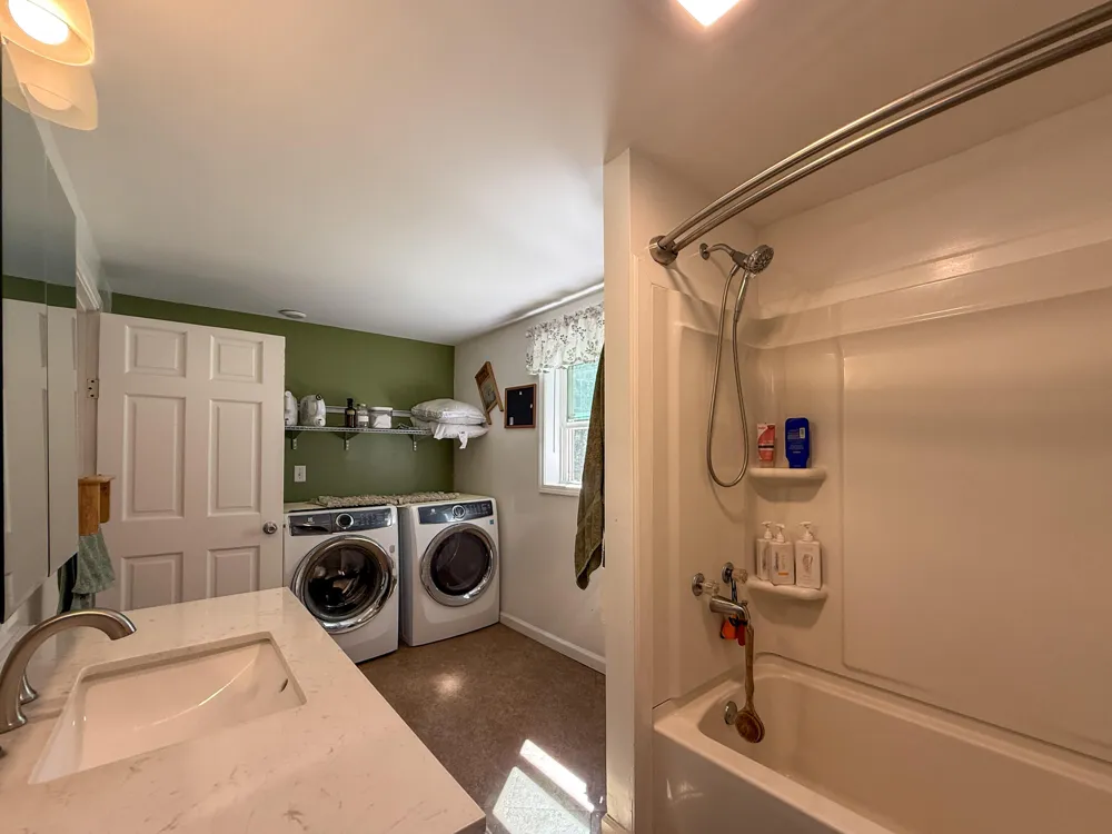 2661 E Empire Avenue Benton Harbor, MI 49022