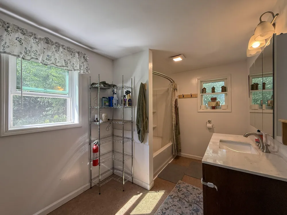 2661 E Empire Avenue Benton Harbor, MI 49022