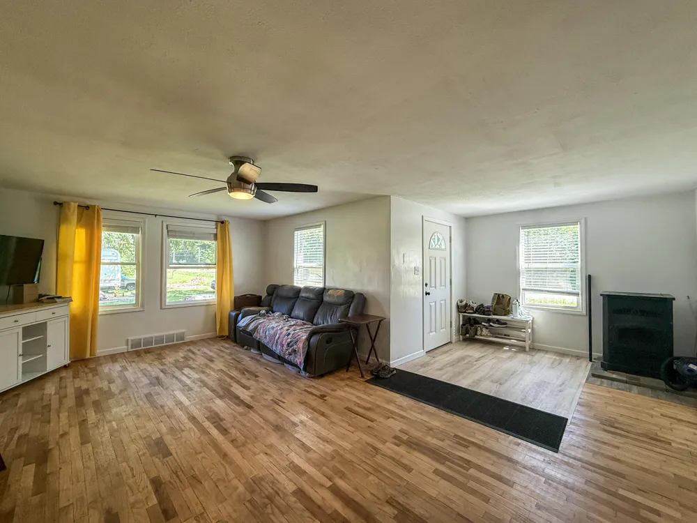 2661 E Empire Avenue Benton Harbor, MI 49022