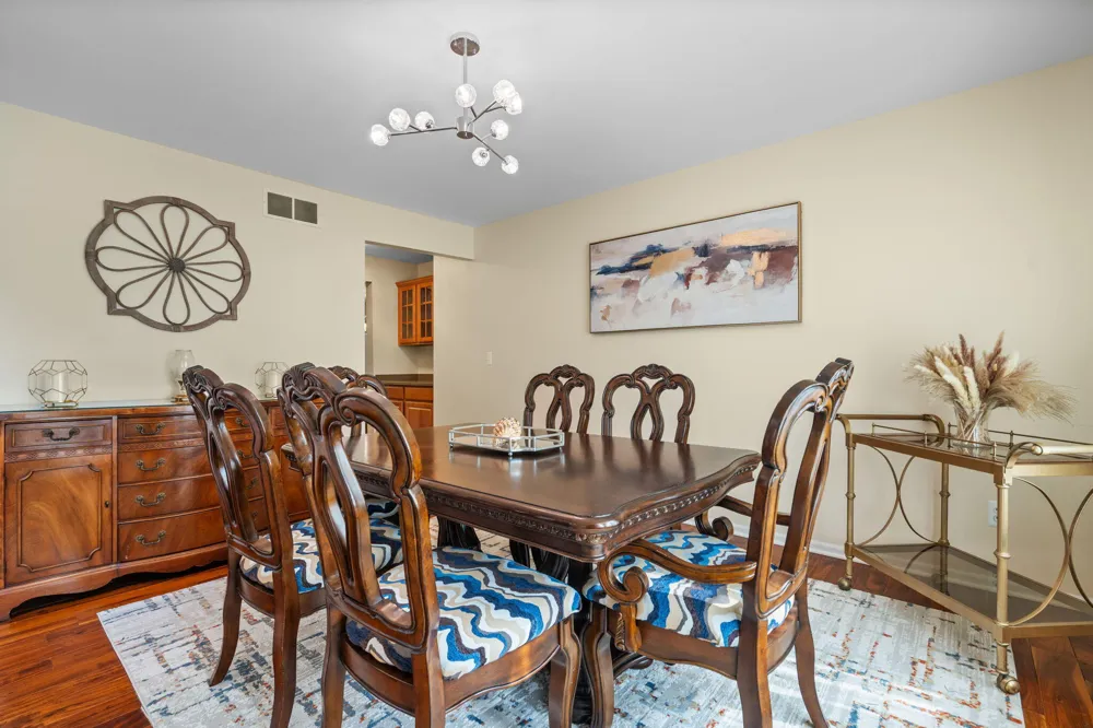 2240 Indian Creek Circle Ann Arbor, MI 48105